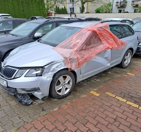 Skoda Octavia cena 21500 przebieg: 182000, rok produkcji 2019 z Zgierz małe 92